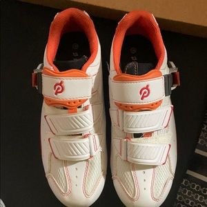 Size 38 Peloton Shoes (Women’s 7)
